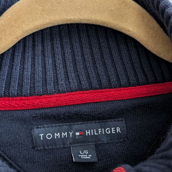 Tommy Hilfiger Half Zip Sweater - Picture 11 of 11